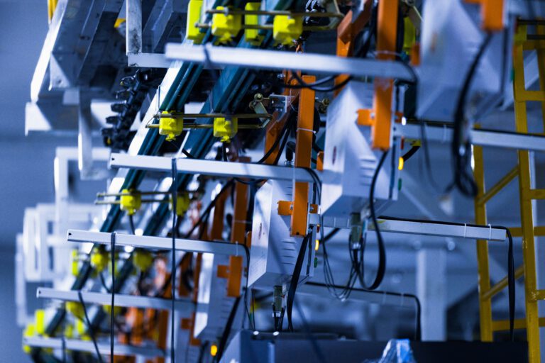 Storytelling im Maschinenbau: Wie man trockene Daten in spannende Anwenderreportagen verwandelt